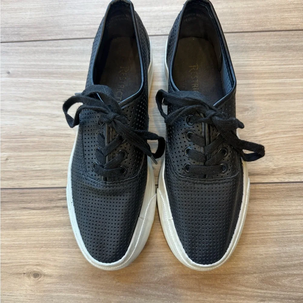 Restricted Shoes Womens 8 Platform Sneaker Black Faux Leather Perforated Casual